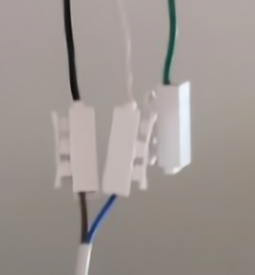 1758814317328.png